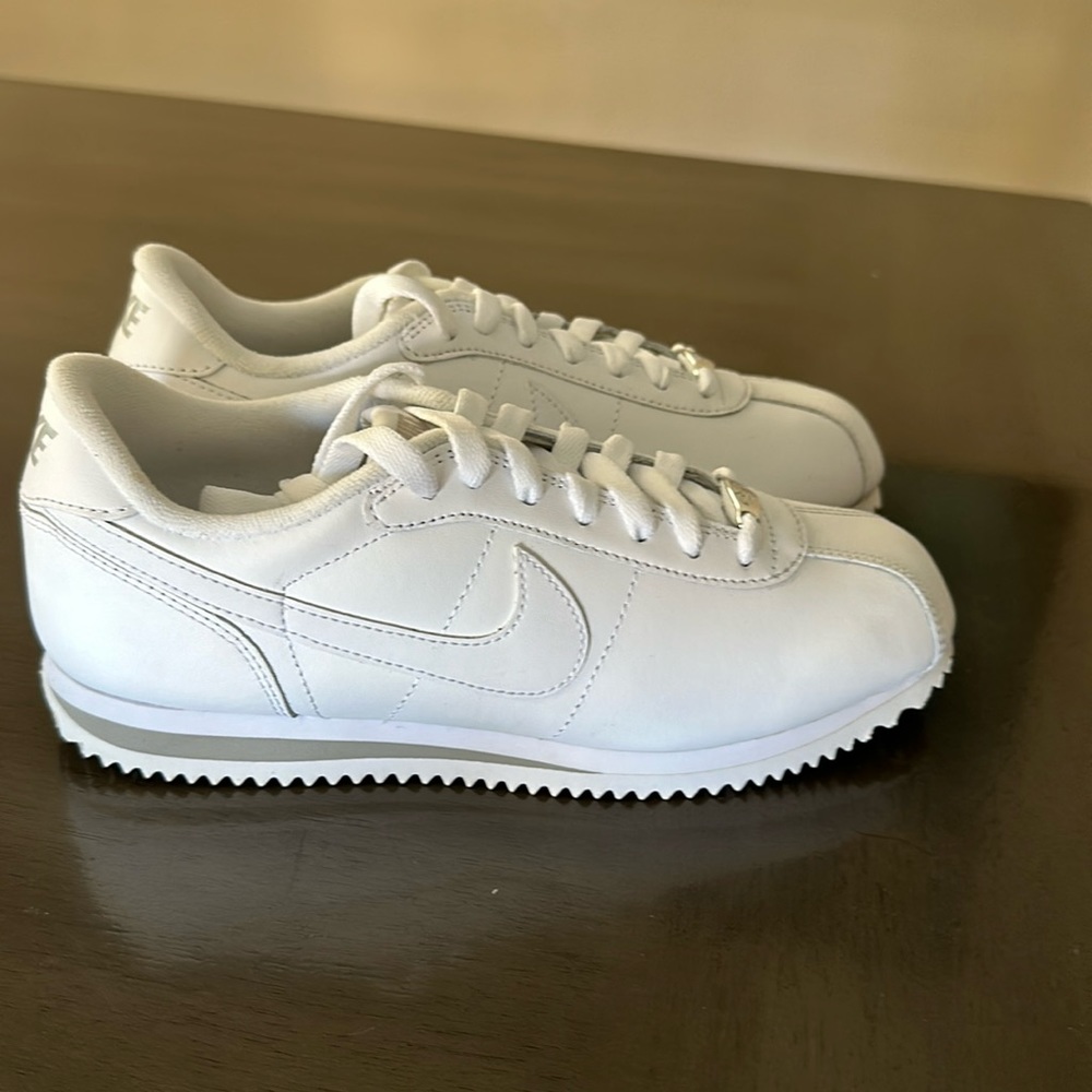 Nike Cortez white & grey Size 5.5 Men fits women 7-7.5 NIB